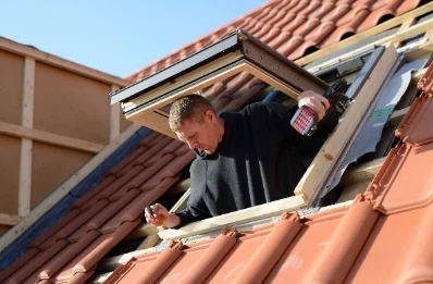 Pose de fenêtres de toit Velux à Campo